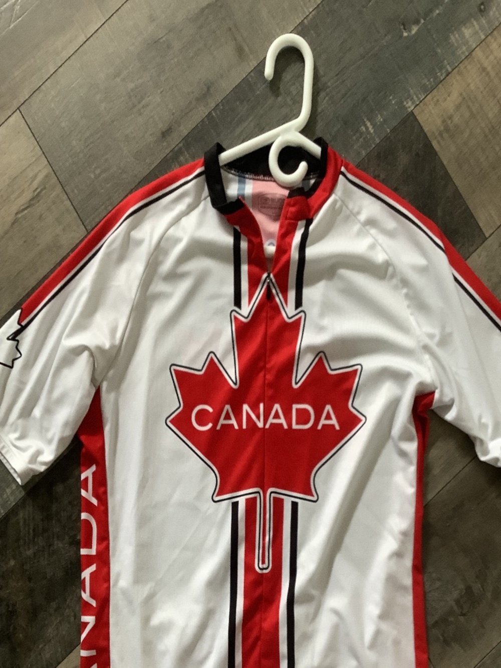 Sugoi Cycling Shirt, CANADA, size large